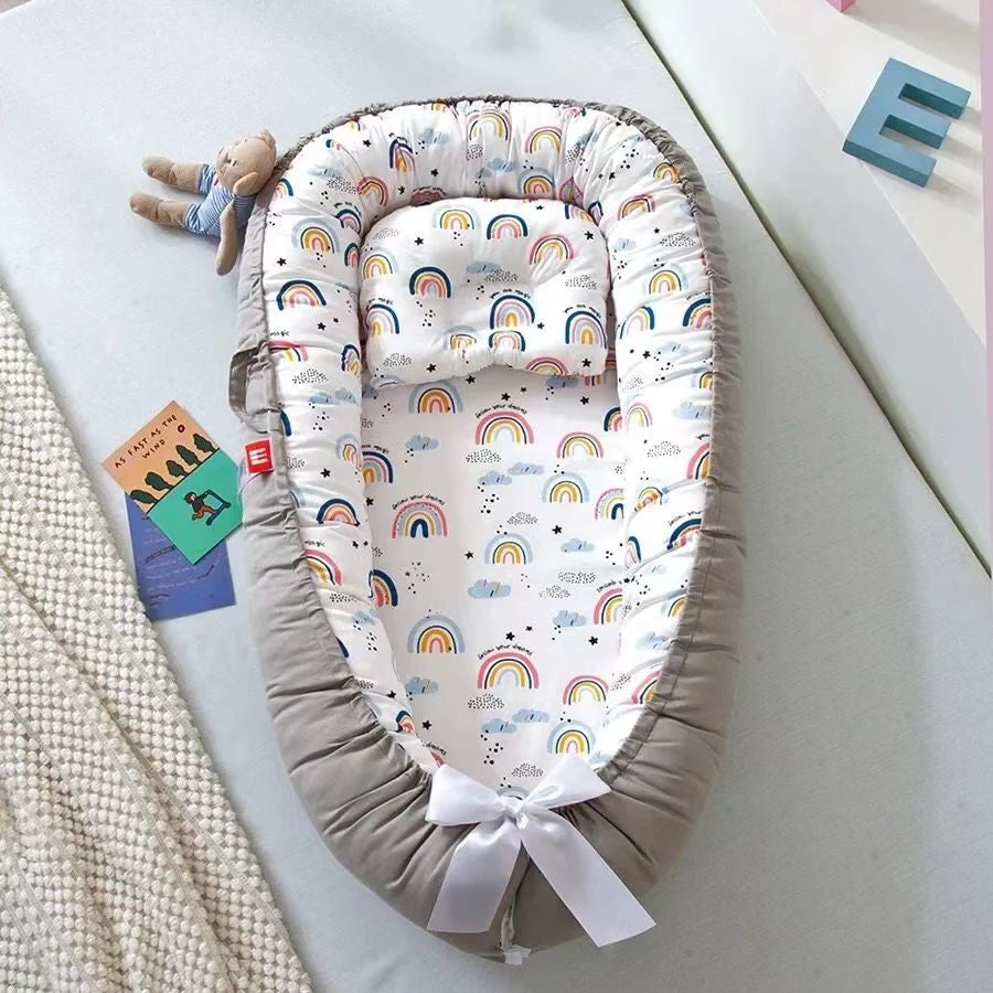 reducteur de lit bebe gris arc en ciel