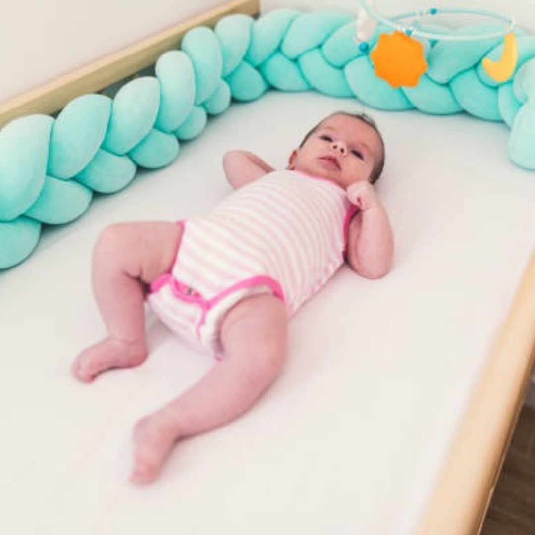tresse de lit bebe nid douillet confortable