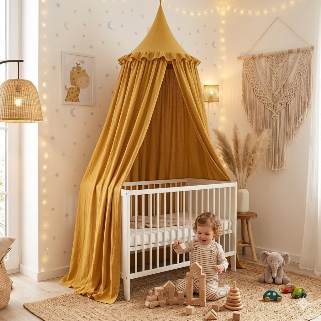 ciel de lit enfant jaune moutarde espace apaisant