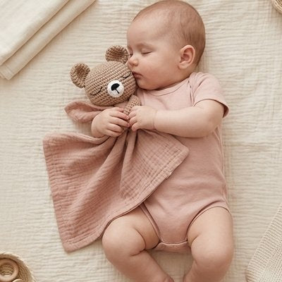 couette doudou ours moka presence rassurante