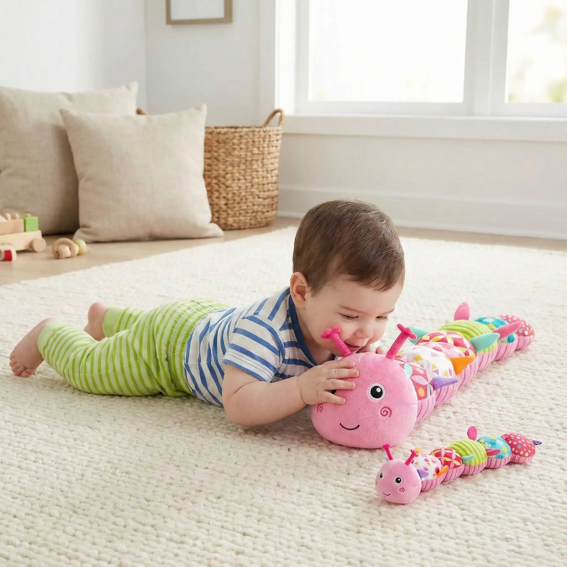 doudou bebe chenille rose cocon tendre