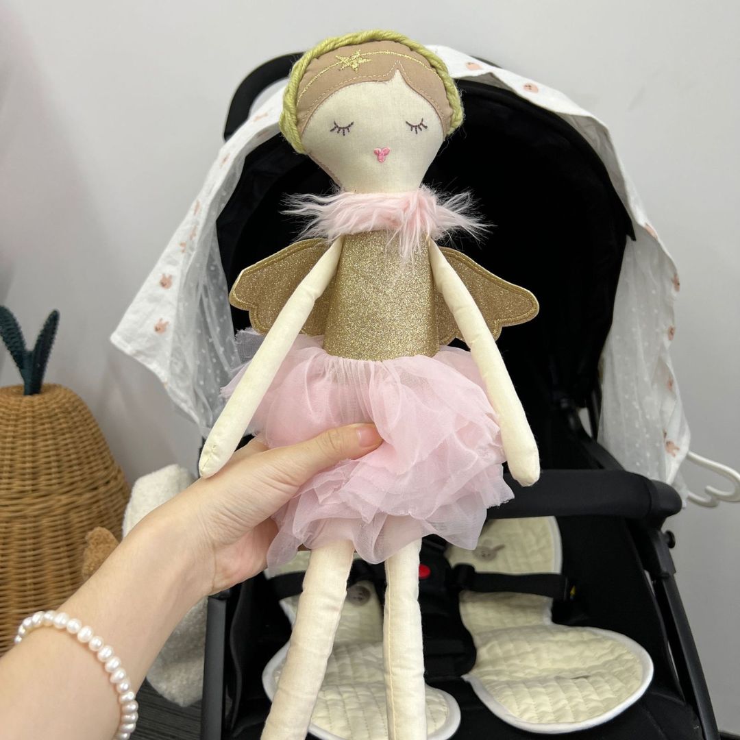 doudou bébé fille compagnon câlin