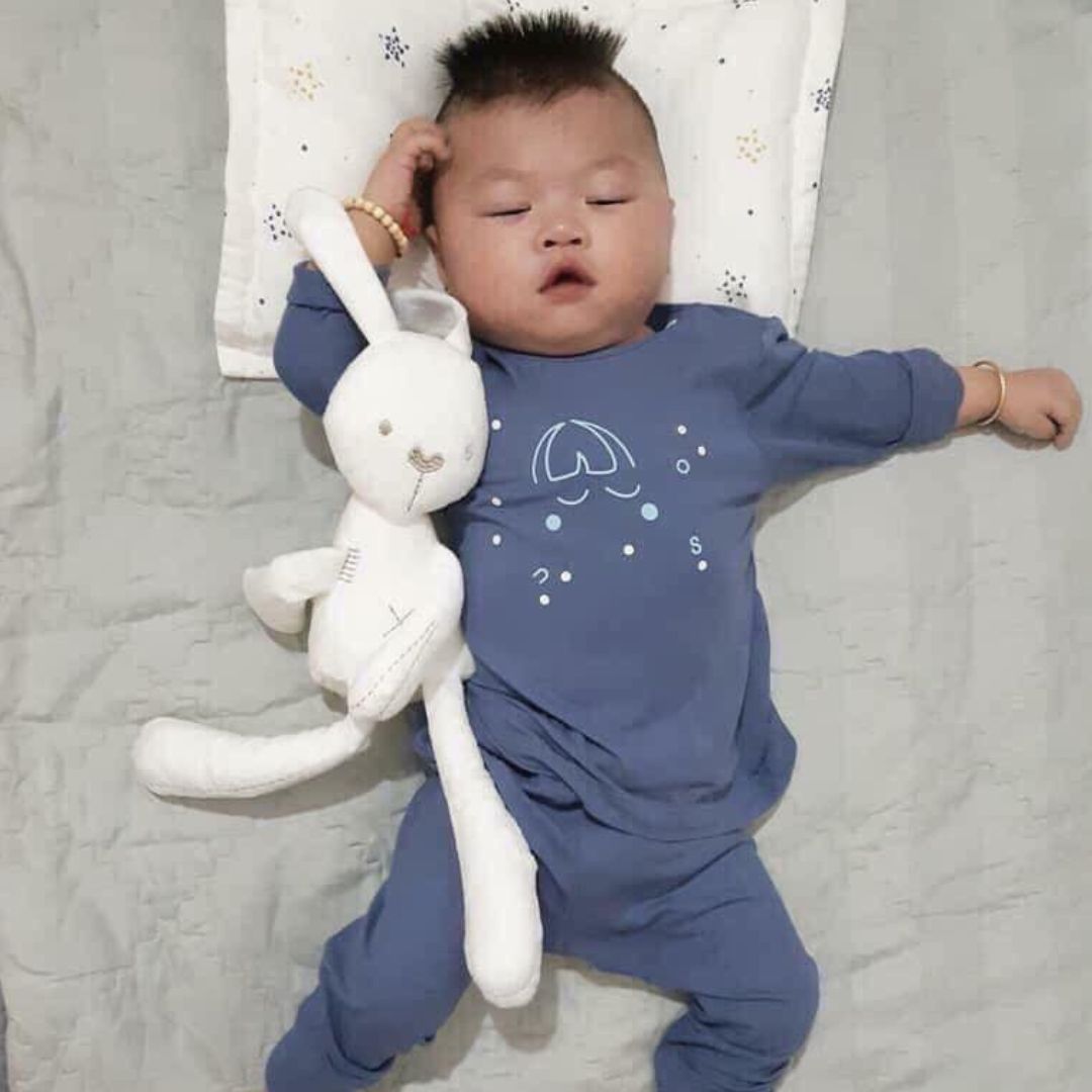 doudou lapin blanc confident inseparable