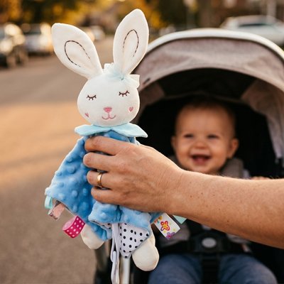 lapin doudou bleu ami rassurant agreable