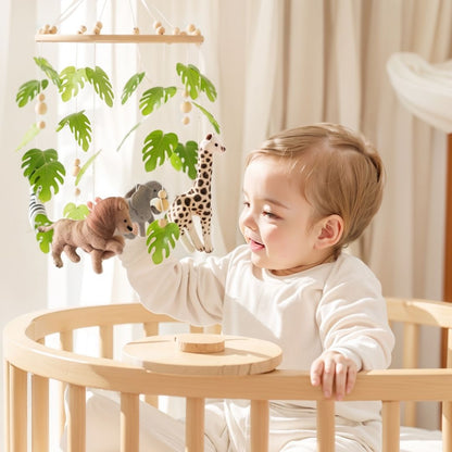 mobile de lit bebe feuille verte animaux eveil tactile